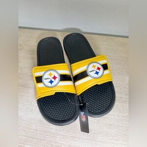 NWT NFL Pittsburgh Steelers Football Slide Sandals Yellow and Black Men Size /10